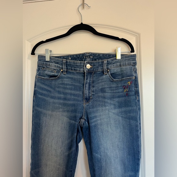 WHBM Slim Cropped Jeans - Picture 2 of 6